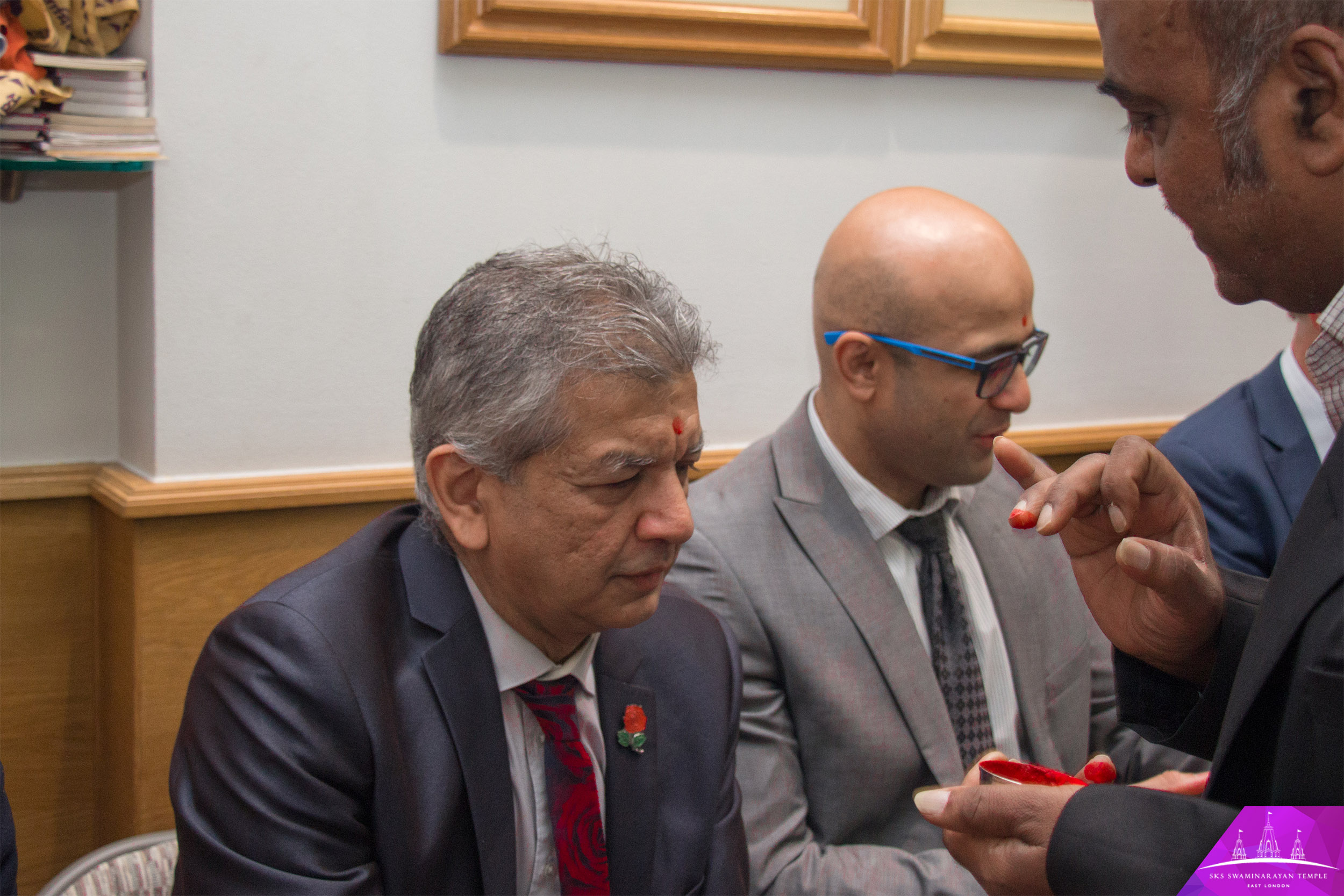 ©1987-2017 SKS Swaminarayan Temple East London